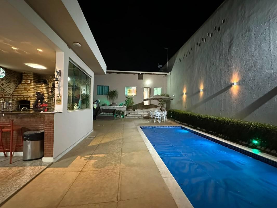 Casa, Milionários, 3 Quartos, 3 Vagas, 2 Suítes