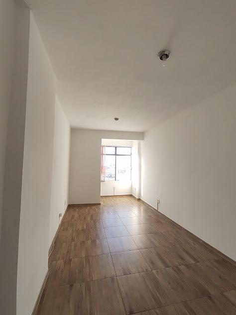 Sala, Barro Preto, 0 Quarto, 0 Vaga