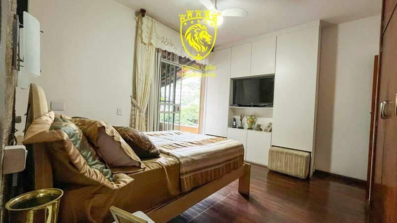 Casa, Serra, 4 Quartos, 2 Vagas, 2 Suítes