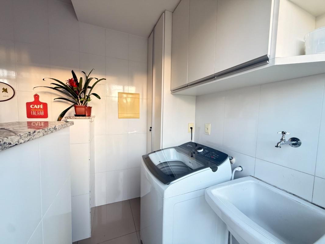 Apartamento, Sagrada Família, 3 Quartos, 2 Vagas, 1 Suíte