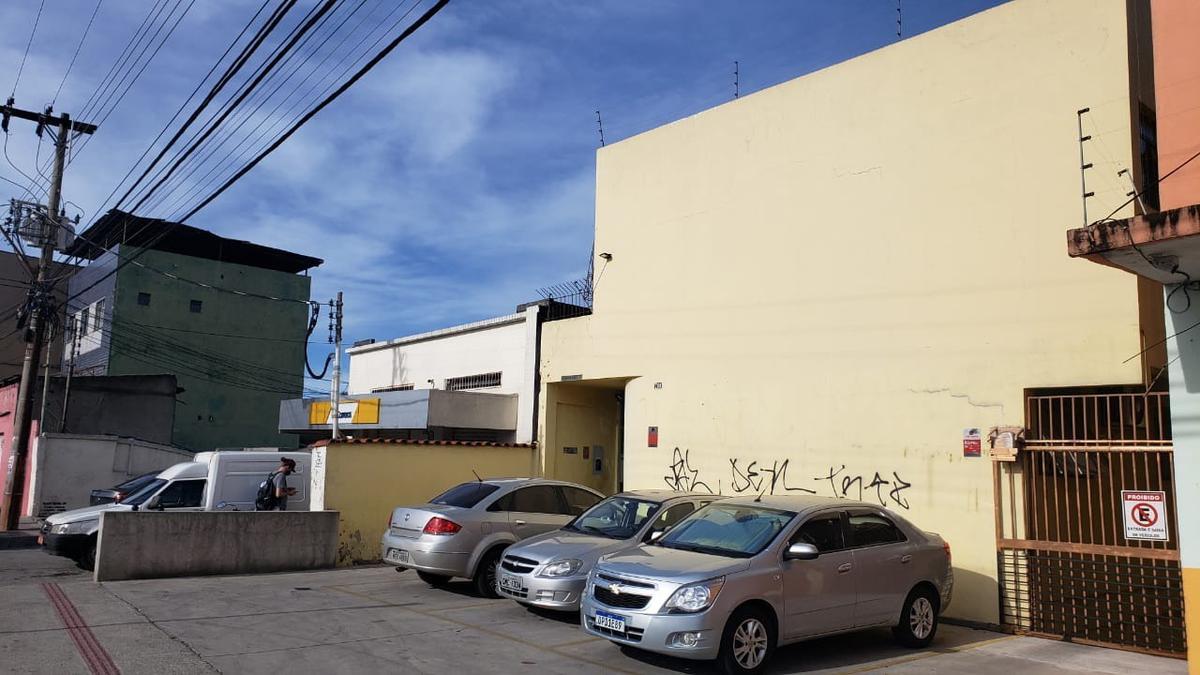 Sala, Inconfidência, 0 Quarto, 1 Vaga