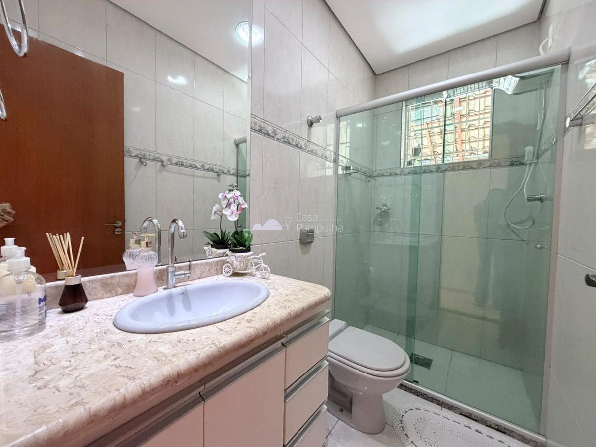 Casa, Santa Mônica, 3 Quartos, 2 Vagas, 1 Suíte