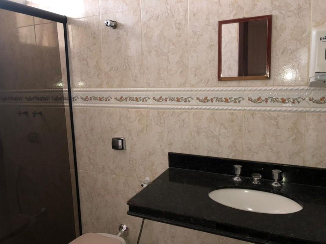 Casa, Floresta, 3 Quartos, 1 Vaga, 1 Suíte