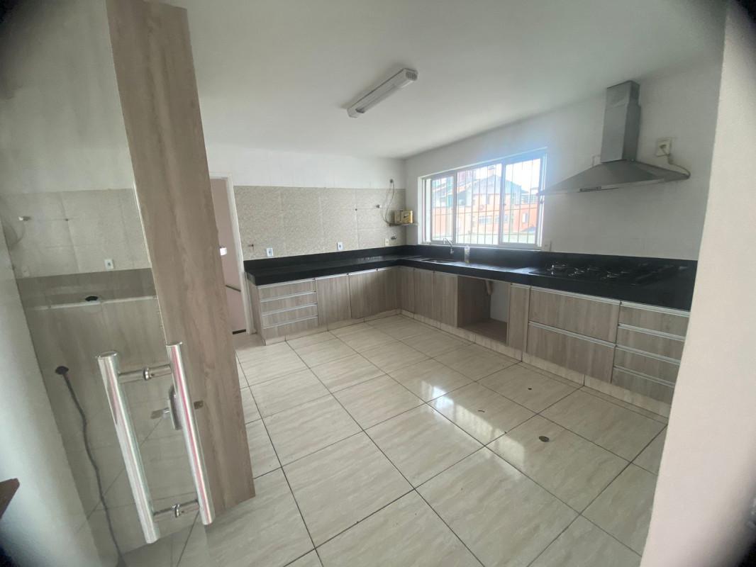 Casa, Floresta, 4 Quartos, 4 Vagas, 1 Suíte