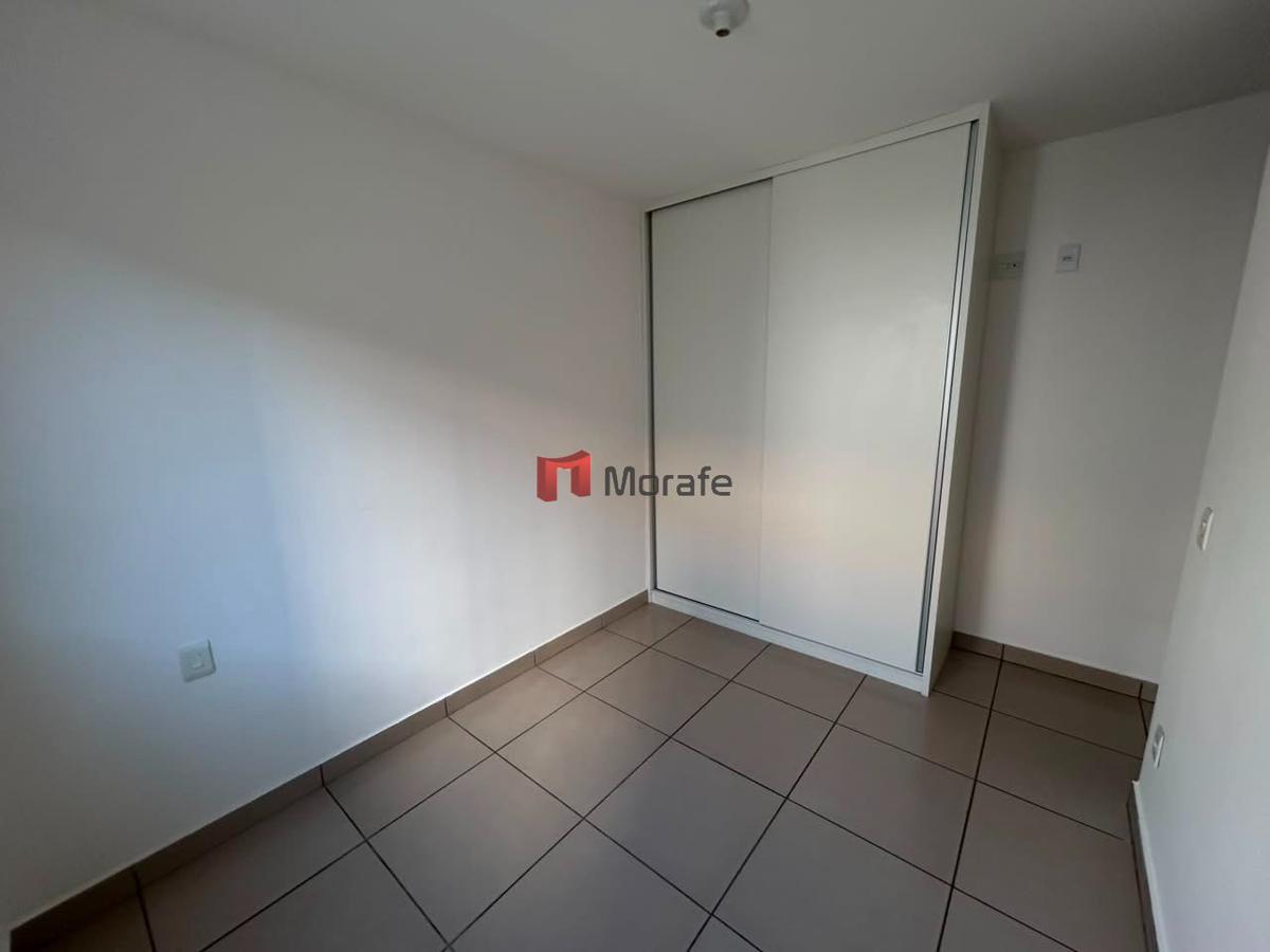 Apartamento, Floresta, 2 Quartos, 2 Vagas, 1 Suíte