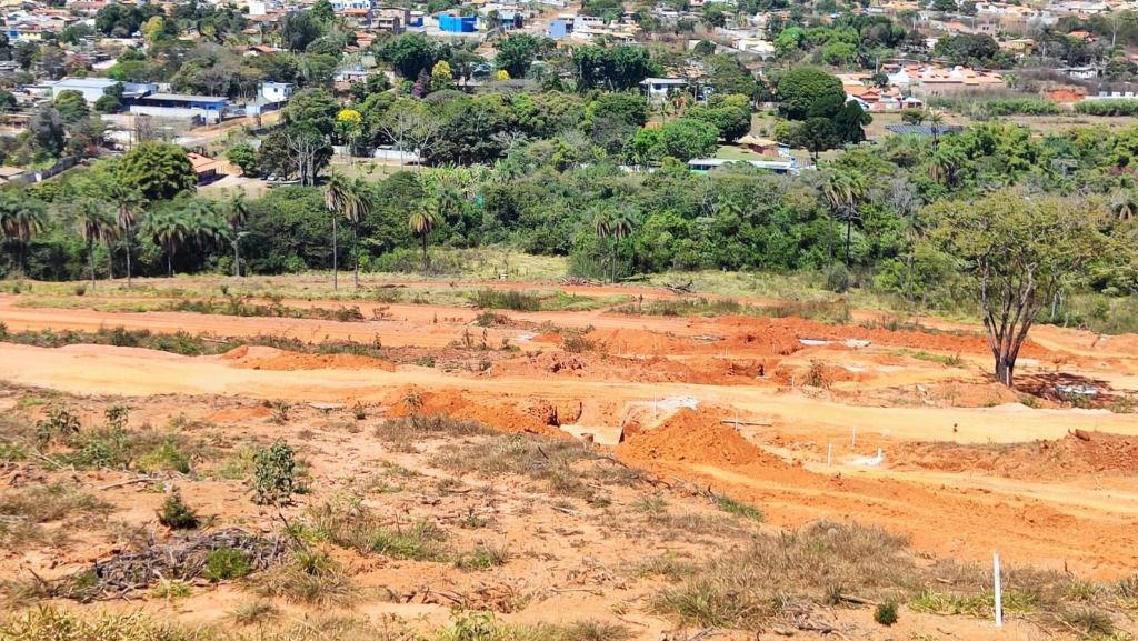 Lote, Centro, 0 Quarto, 0 Vaga