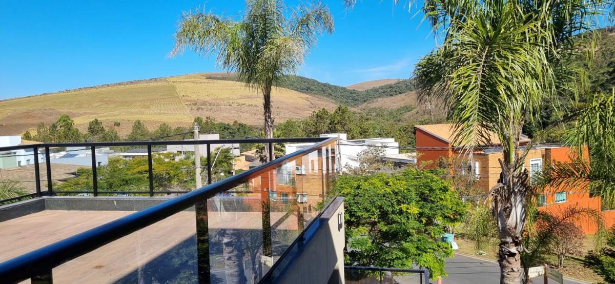 Casa, Alphaville - Lagoa dos Ingleses, 4 Quartos, 0 Vaga, 4 Suítes