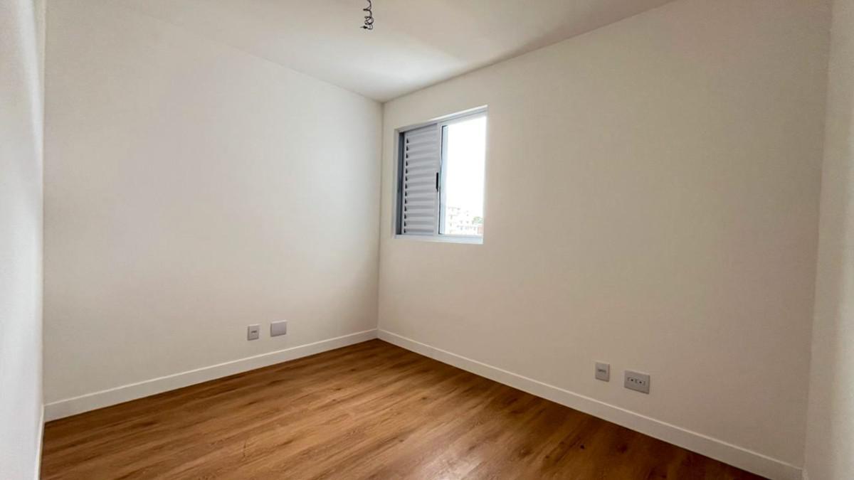 Apartamento, Sagrada Família, 3 Quartos, 2 Vagas, 1 Suíte