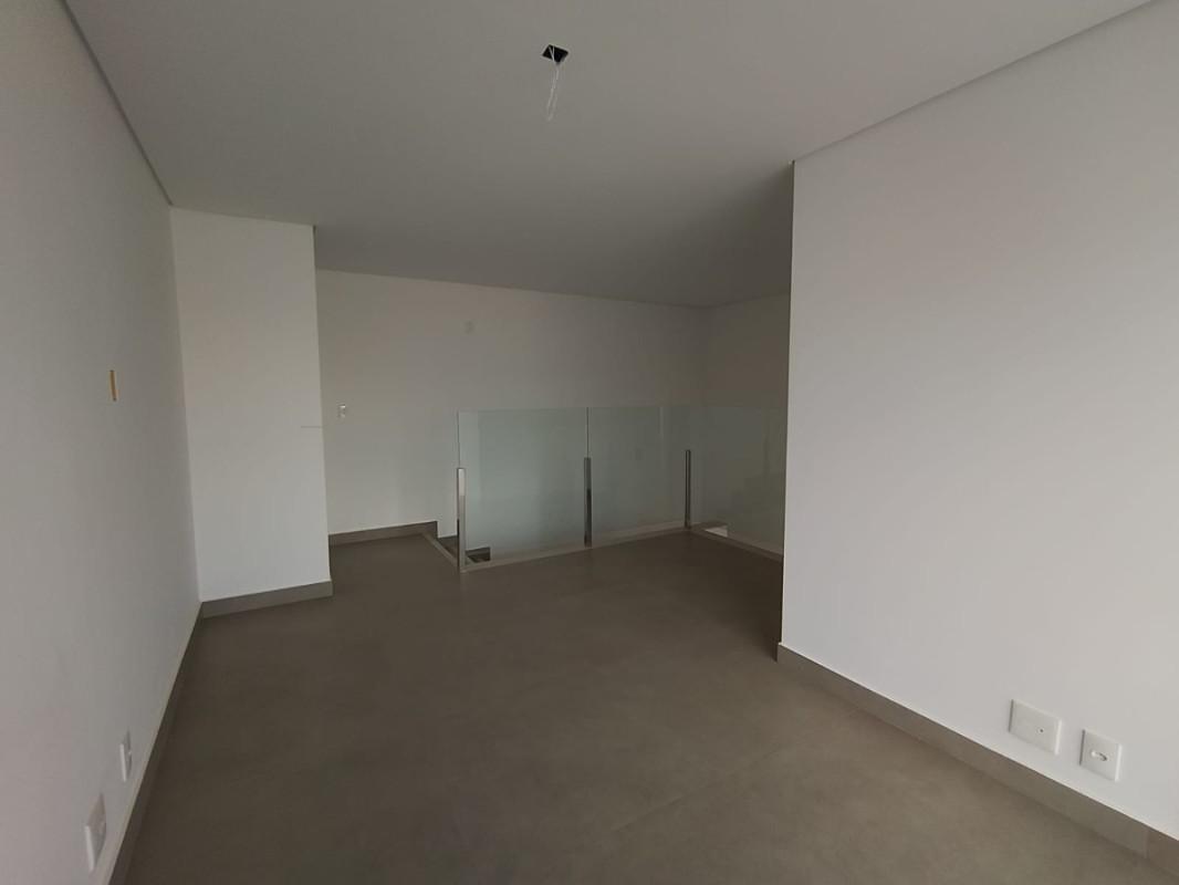 Cobertura, Prado, 2 Quartos, 2 Vagas, 1 Suíte
