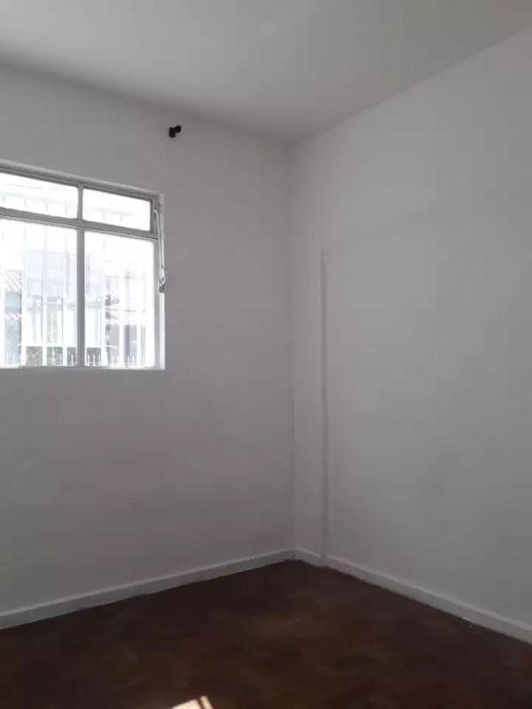 Casa Comercial, Prado, 2 Quartos, 0 Vaga