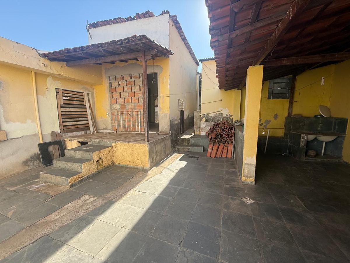 Casa, Santa Cruz, 3 Quartos, 3 Vagas, 1 Suíte