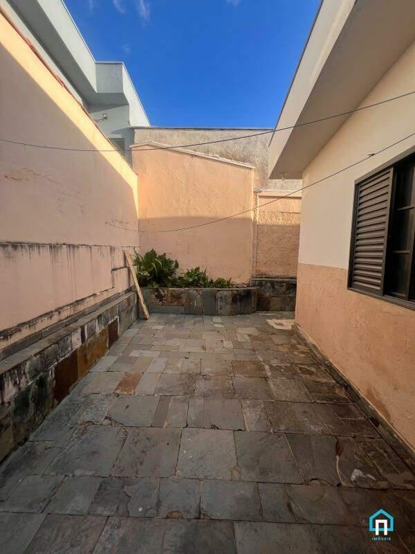 Casa, Centro, 2 Quartos, 1 Vaga, 1 Suíte
