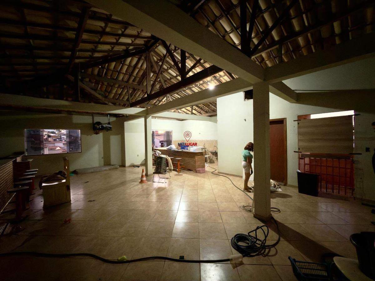 Casa, Diamante, 5 Quartos, 2 Vagas, 1 Suíte