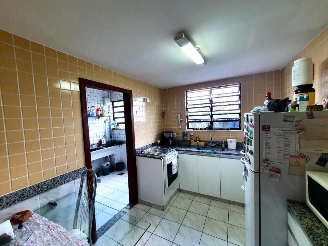 Casa, Santa Lúcia, 4 Quartos, 3 Vagas, 1 Suíte