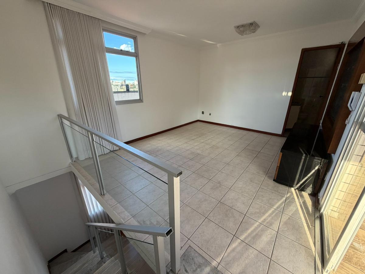 Cobertura, Santa Rosa, 3 Quartos, 2 Vagas, 1 Suíte