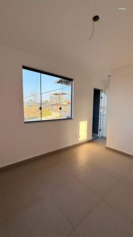 Casa, Novo Centro, 2 Quartos, 1 Vaga