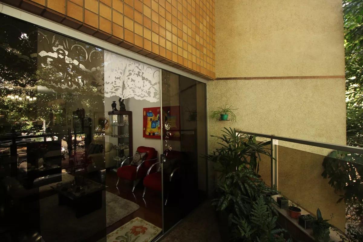 Apartamento, Lourdes, 4 Quartos, 2 Vagas, 2 Suítes