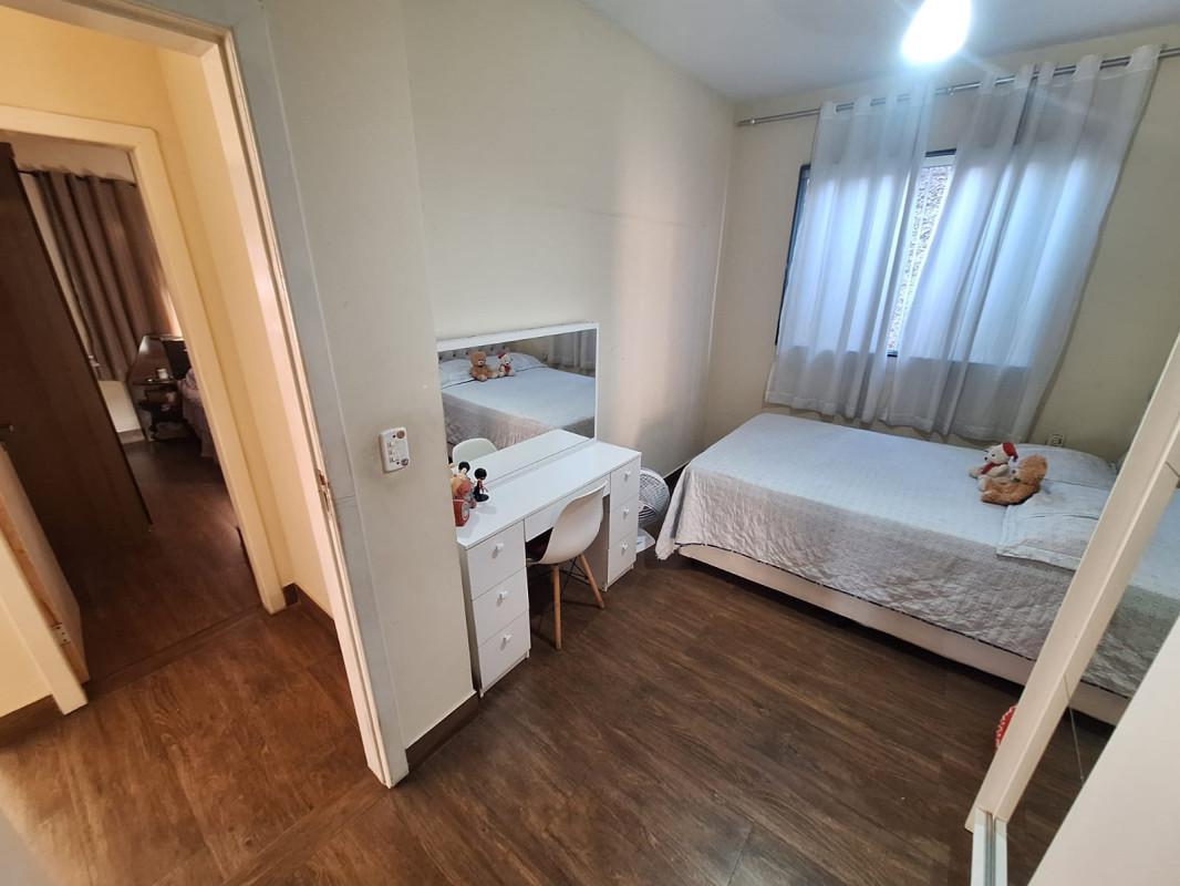 Casa, Sevilha (2 Seção), 3 Quartos, 2 Vagas, 1 Suíte