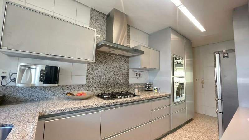 Apartamento, Lourdes, 4 Quartos, 3 Vagas, 2 Suítes