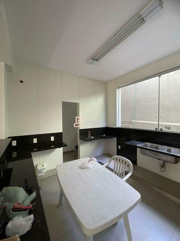 Casa Comercial, Santa Lúcia, 10 Quartos, 8 Vagas, 3 Suítes