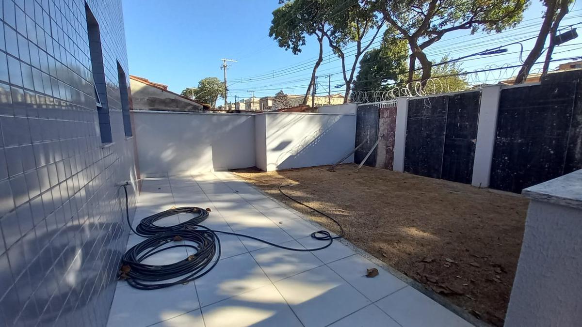 Apartamento, Santa Mônica, 2 Quartos, 1 Vaga
