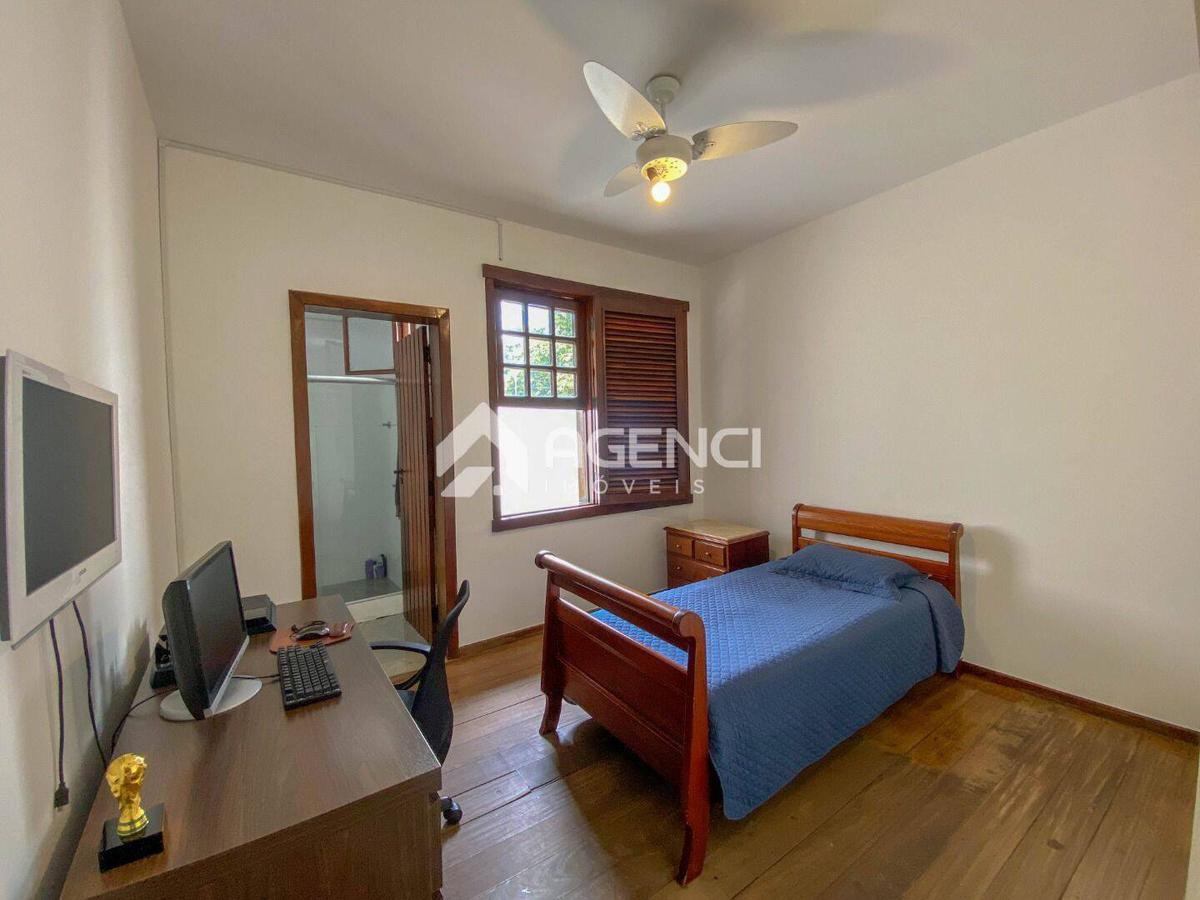 Casa, Bandeirantes (pampulha), 5 Quartos, 0 Vaga, 5 Suítes