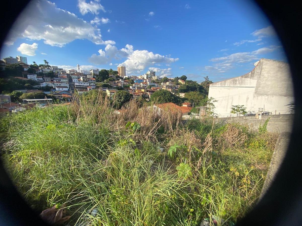 Lote, Três Bicas, 0 Quarto, 0 Vaga