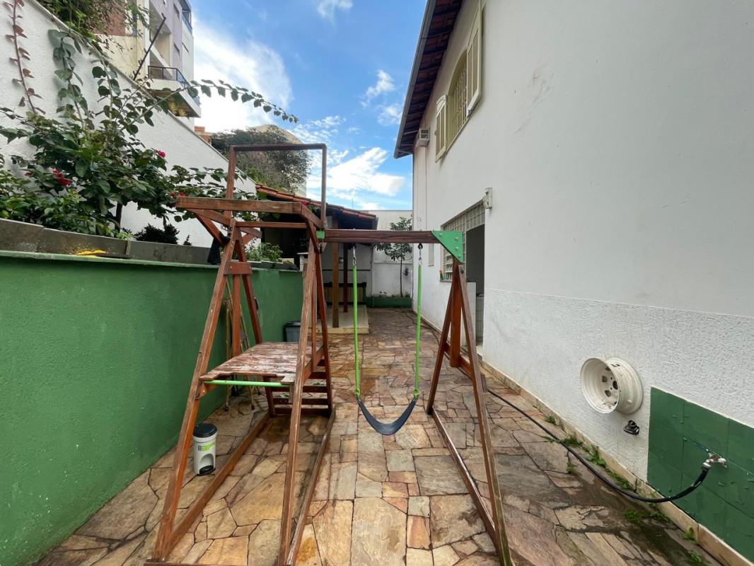 Casa, Santa Lúcia, 5 Quartos, 4 Vagas, 1 Suíte