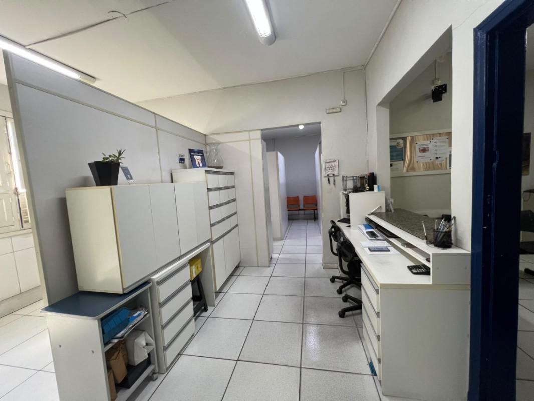 Andar, Centro, 0 Quarto, 0 Vaga