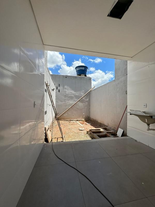 Casa, Monte Verde, 2 Quartos, 2 Vagas, 1 Suíte