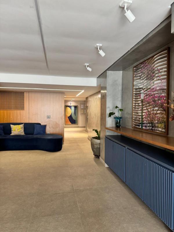 Apartamento, Sagrada Família, 2 Quartos, 2 Vagas, 1 Suíte