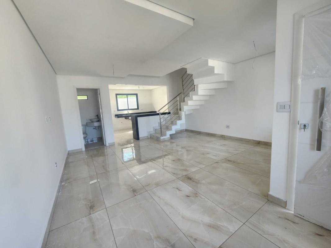 Casa, Cabral, 3 Quartos, 4 Vagas, 1 Suíte