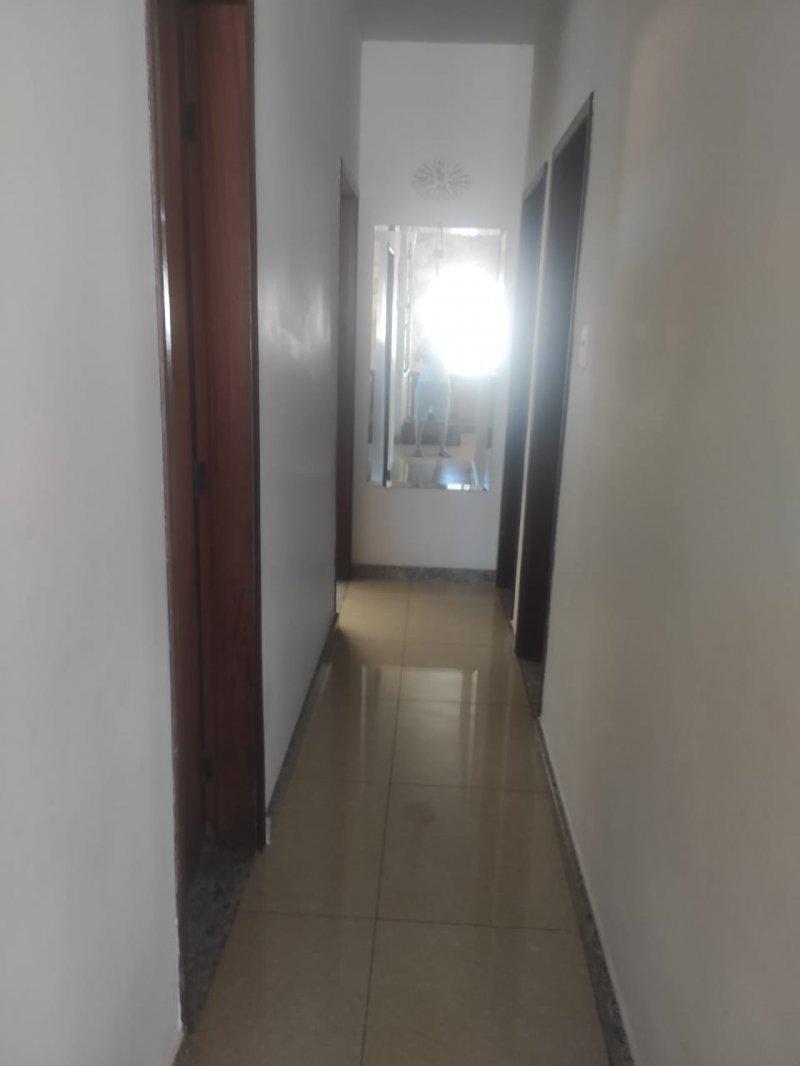 Casa, Camargos, 3 Quartos, 2 Vagas, 1 Suíte