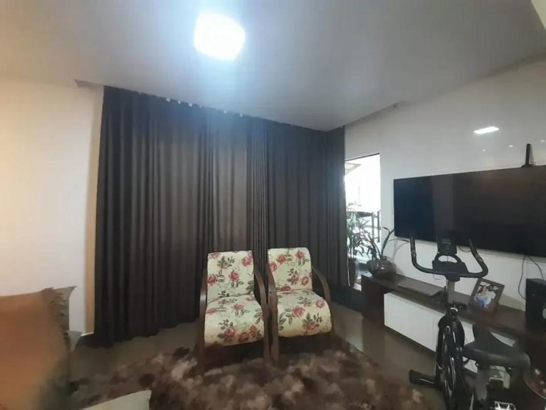 Casa, Tirol (barreiro), 3 Quartos, 2 Vagas, 1 Suíte