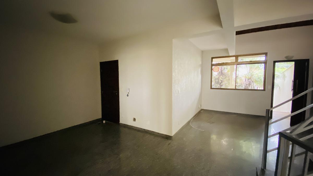 Casa, Castelo, 4 Quartos, 2 Vagas, 2 Suítes