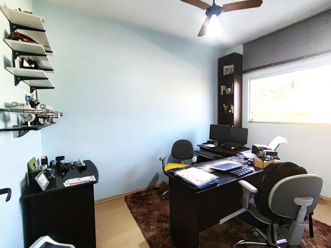 Casa, Europa, 8 Quartos, 3 Vagas, 2 Suítes