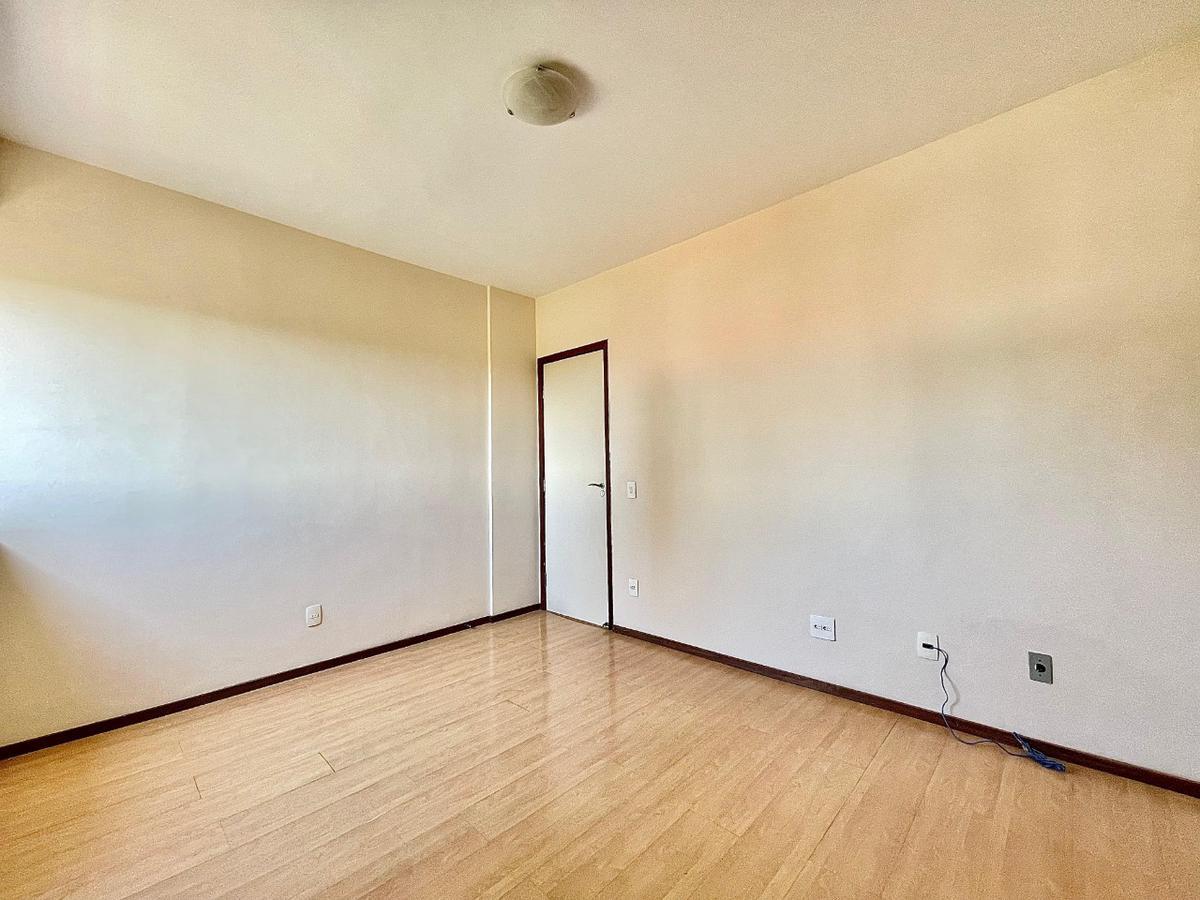 Apartamento, São José, 4 Quartos, 2 Vagas, 1 Suíte