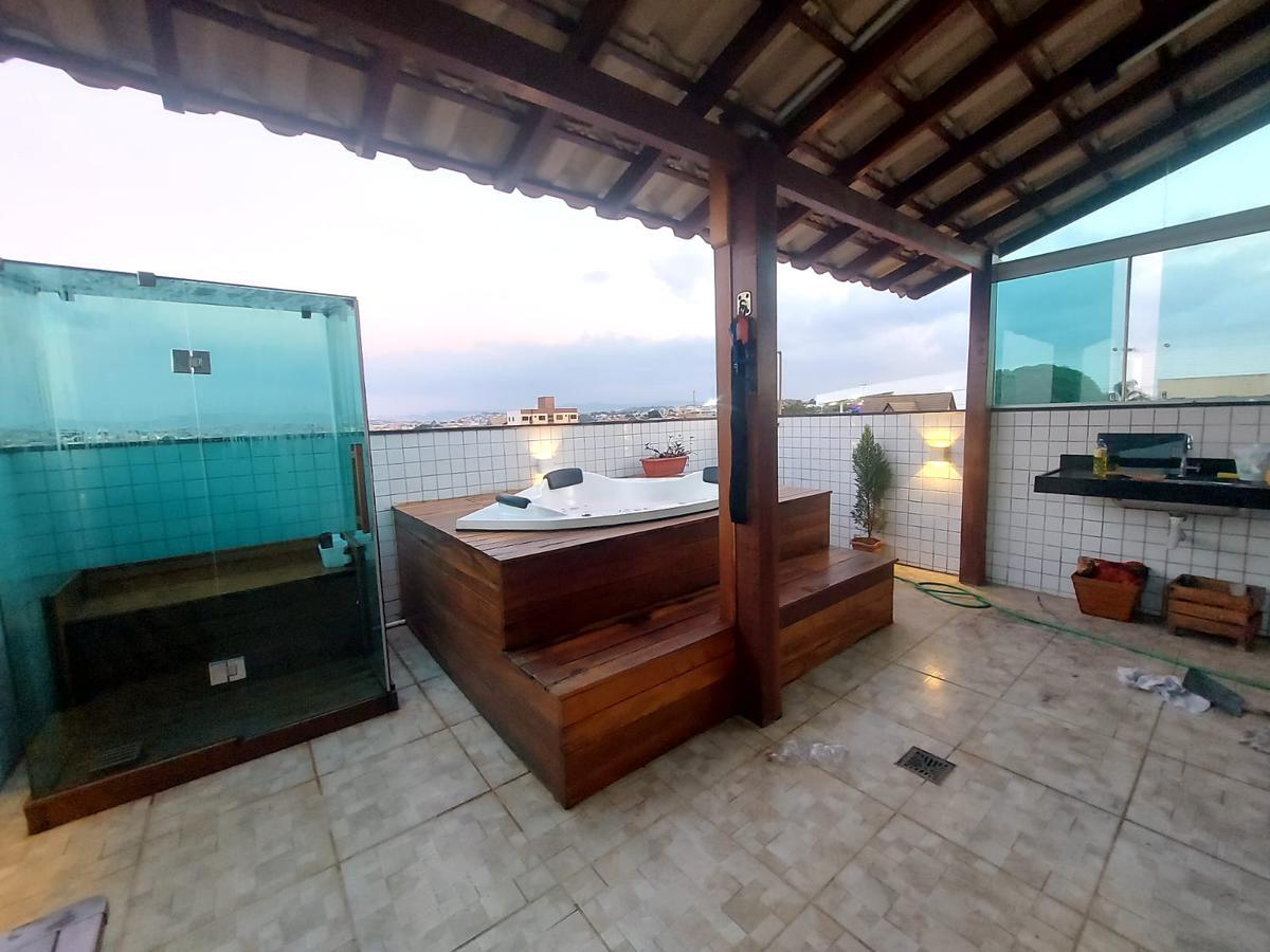 Cobertura, Arvoredo, 4 Quartos, 0 Vaga, 1 Suíte