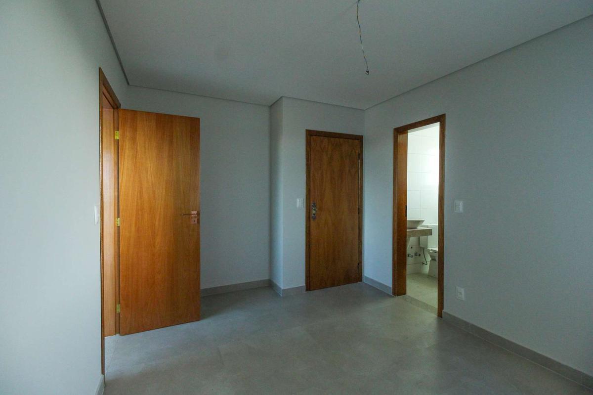 Cobertura, Itapoã, 4 Quartos, 4 Vagas, 2 Suítes