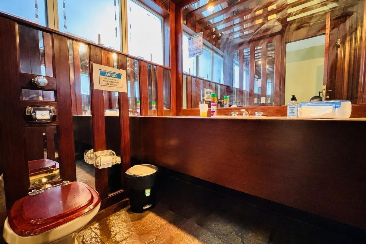 Casa, São Luiz (pampulha), 6 Quartos, 6 Vagas, 4 Suítes