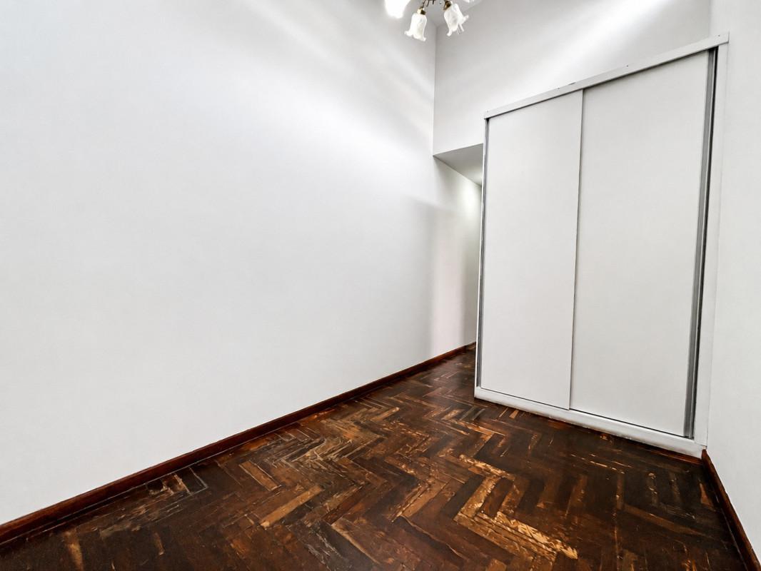 Casa, Castelo, 3 Quartos, 2 Vagas, 1 Suíte