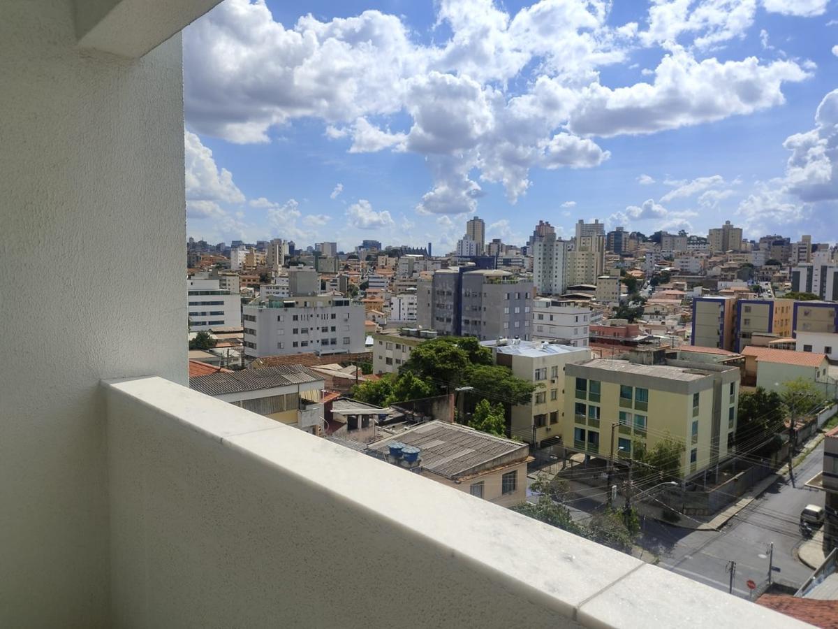 Apartamento, Sagrada Família, 2 Quartos, 2 Vagas, 1 Suíte