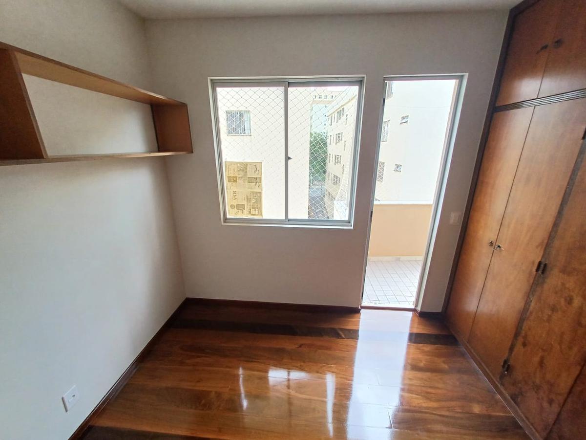 Apartamento, Sagrada Família, 3 Quartos, 2 Vagas, 1 Suíte