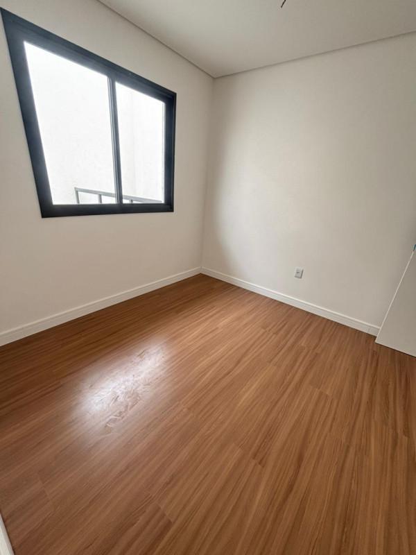 Casa, Planalto, 3 Quartos, 3 Vagas, 2 Suítes
