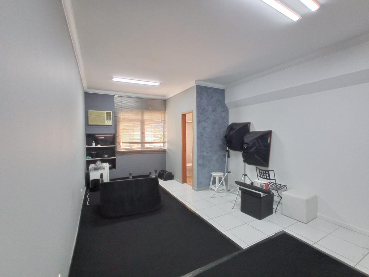 Sala, Gutierrez, 0 Quarto, 1 Vaga