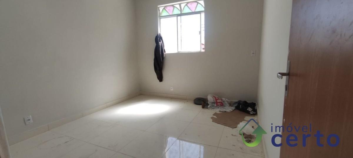 Apartamento, Sagrada Família, 2 Quartos, 0 Vaga