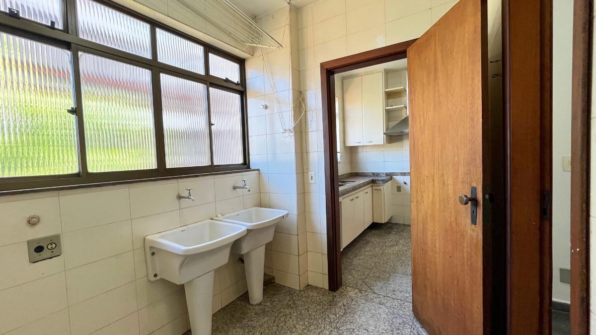 Apartamento, Coração de Jesus, 4 Quartos, 2 Vagas, 1 Suíte