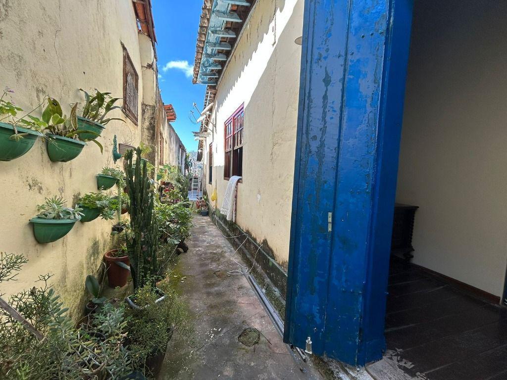 Casa, Centro, 4 Quartos, 10 Vagas