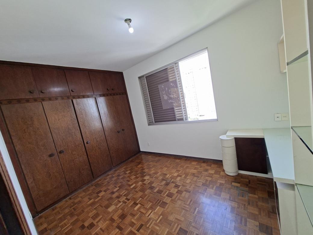 Apartamento, Funcionários, 4 Quartos, 2 Vagas, 1 Suíte
