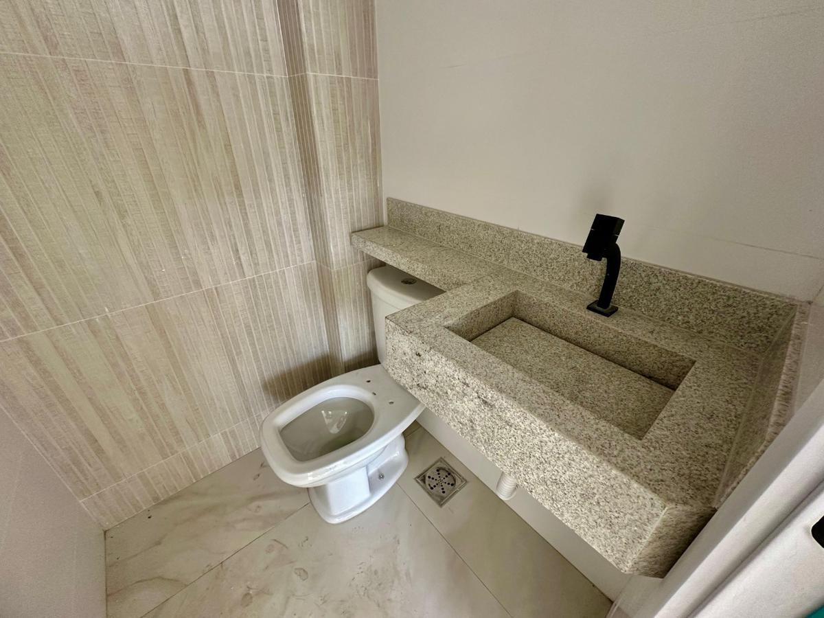 Casa, Planalto, 3 Quartos, 2 Vagas, 1 Suíte